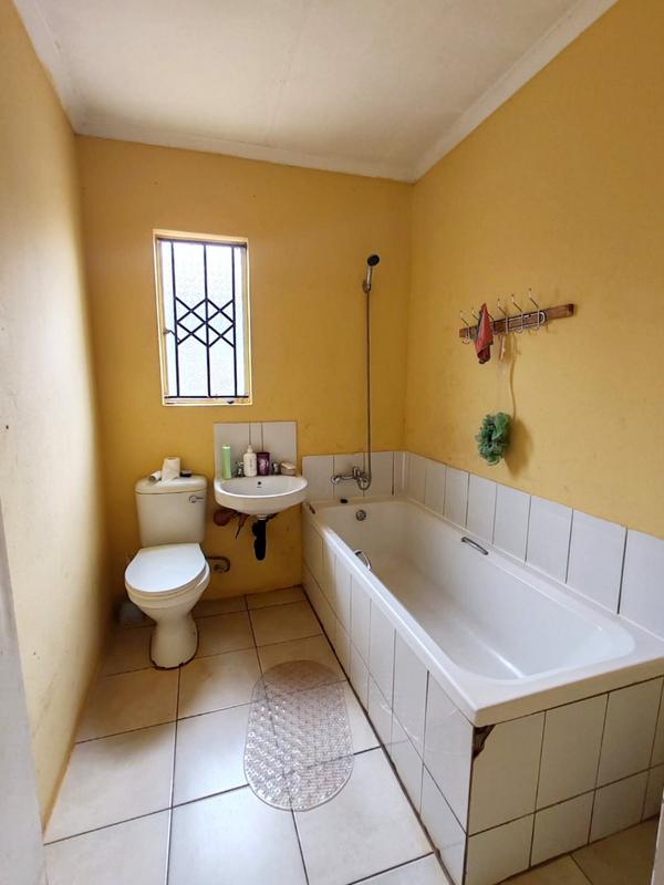 3 Bedroom Property for Sale in Protea Glen Gauteng