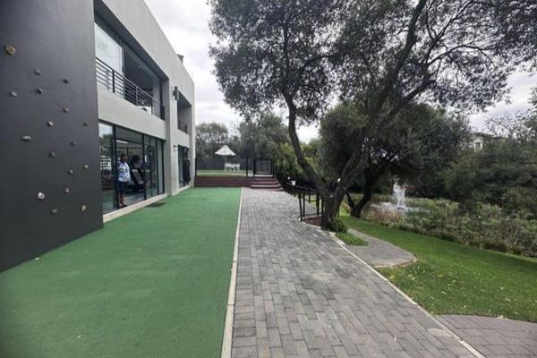 To Let 2 Bedroom Property for Rent in Fourways Gauteng