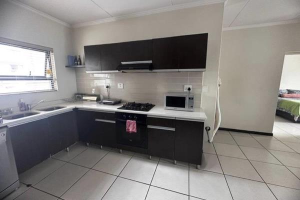 To Let 2 Bedroom Property for Rent in Fourways Gauteng