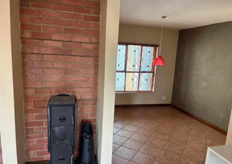 4 Bedroom Property for Sale in Waterkloof Ridge Gauteng