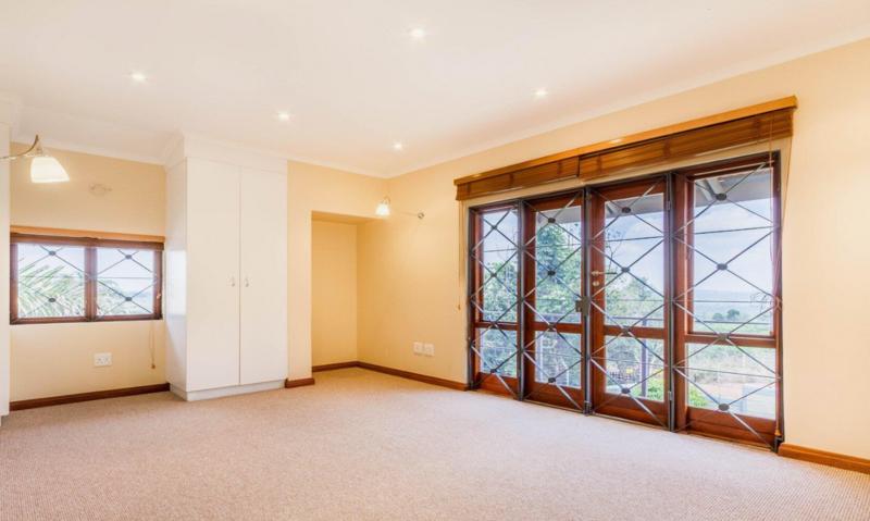 4 Bedroom Property for Sale in Waterkloof Ridge Gauteng