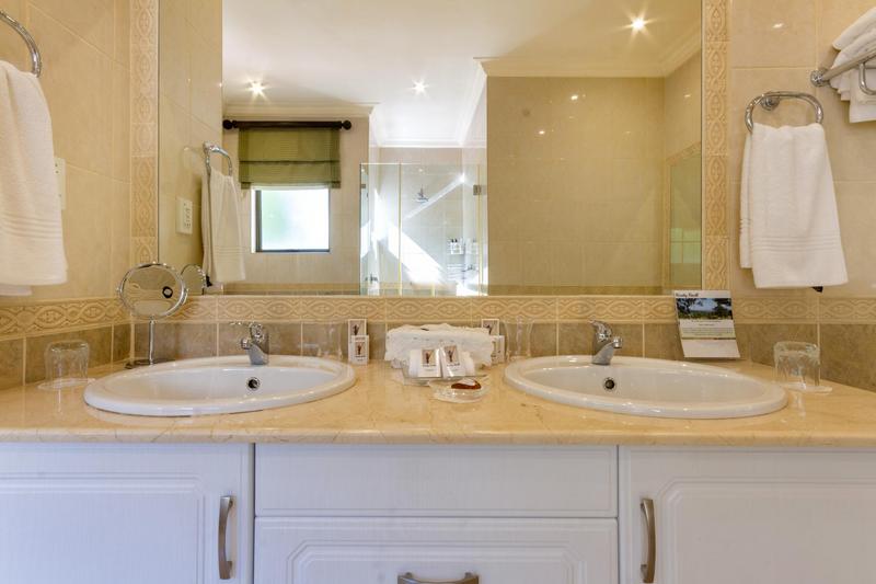 To Let 4 Bedroom Property for Rent in Ferndale Gauteng