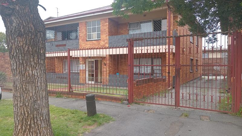 2 Bedroom Property for Sale in Forest Hill Gauteng