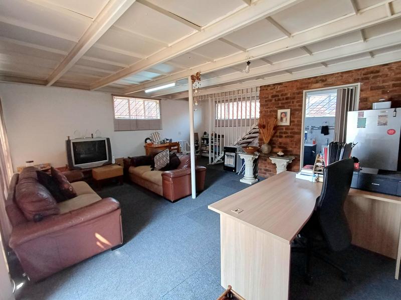 9 Bedroom Property for Sale in Laudium Gauteng