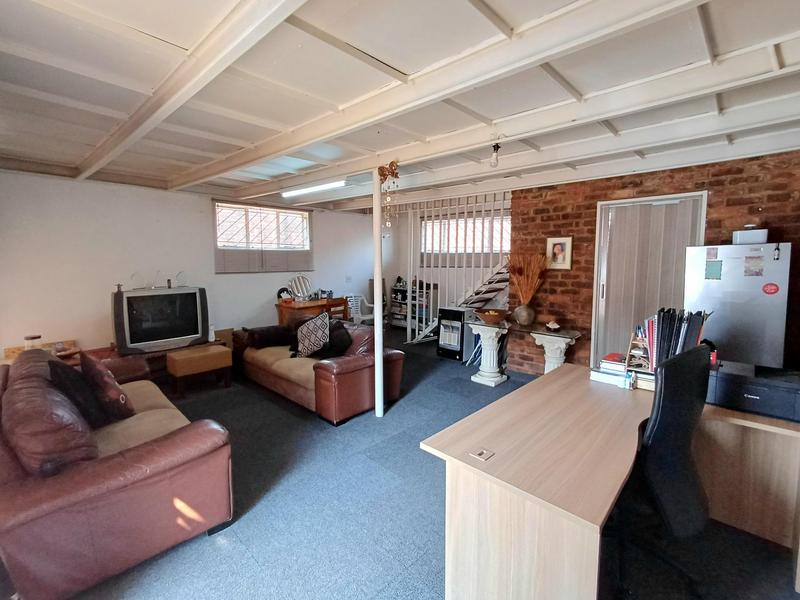 9 Bedroom Property for Sale in Laudium Gauteng