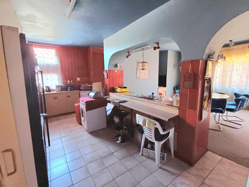 9 Bedroom Property for Sale in Laudium Gauteng