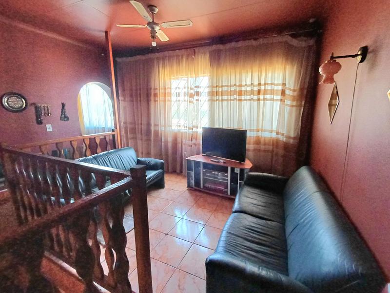 9 Bedroom Property for Sale in Laudium Gauteng