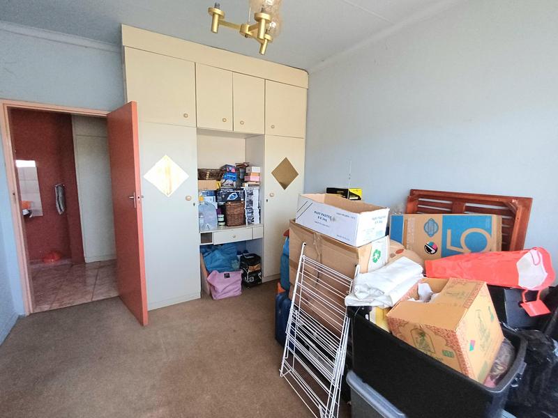 9 Bedroom Property for Sale in Laudium Gauteng