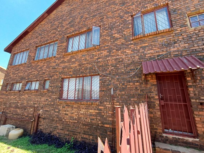 9 Bedroom Property for Sale in Laudium Gauteng