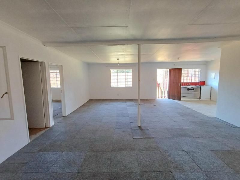 9 Bedroom Property for Sale in Laudium Gauteng