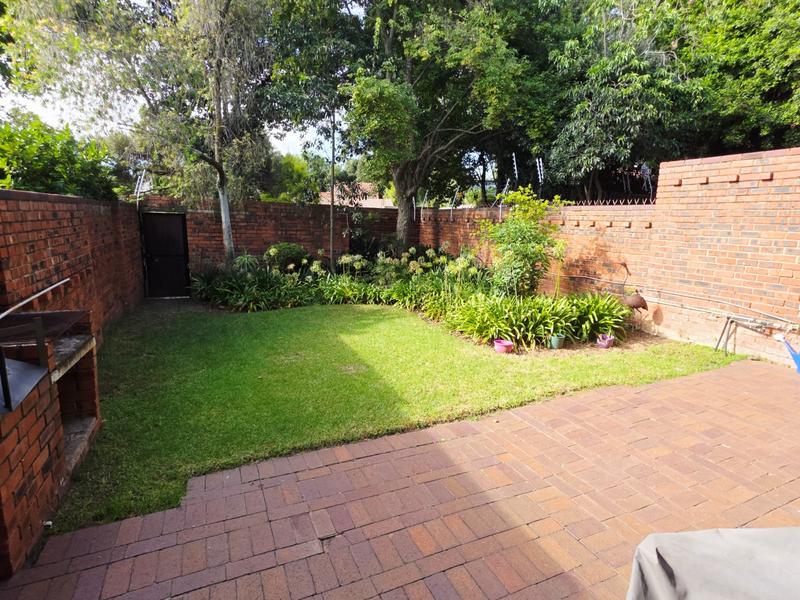 To Let 4 Bedroom Property for Rent in Strathavon Gauteng