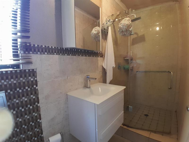 3 Bedroom Property for Sale in Heuwelsig Estate Gauteng