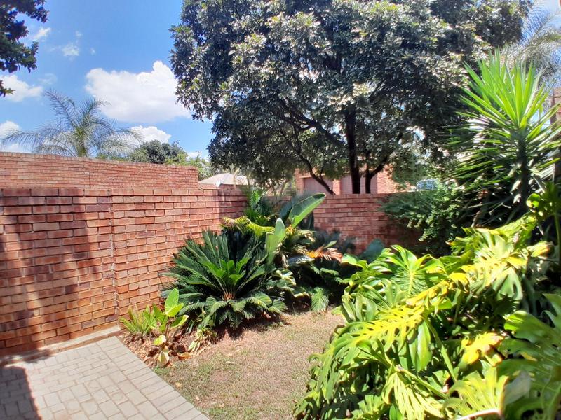 3 Bedroom Property for Sale in Heuwelsig Estate Gauteng