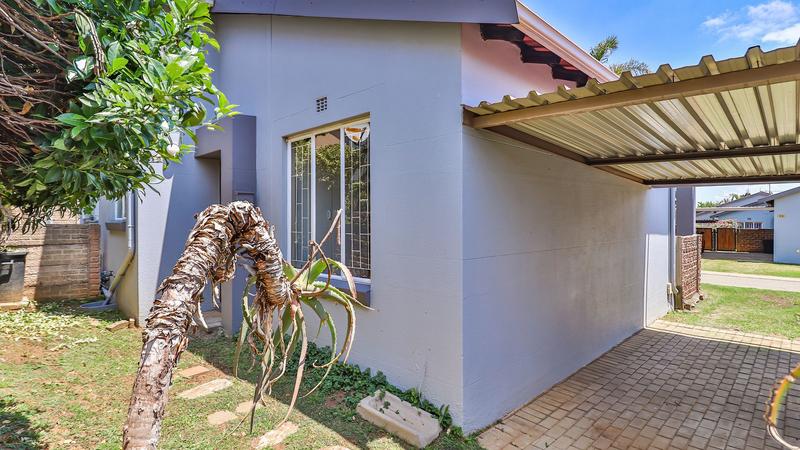 2 Bedroom Property for Sale in Eden Glen Gauteng