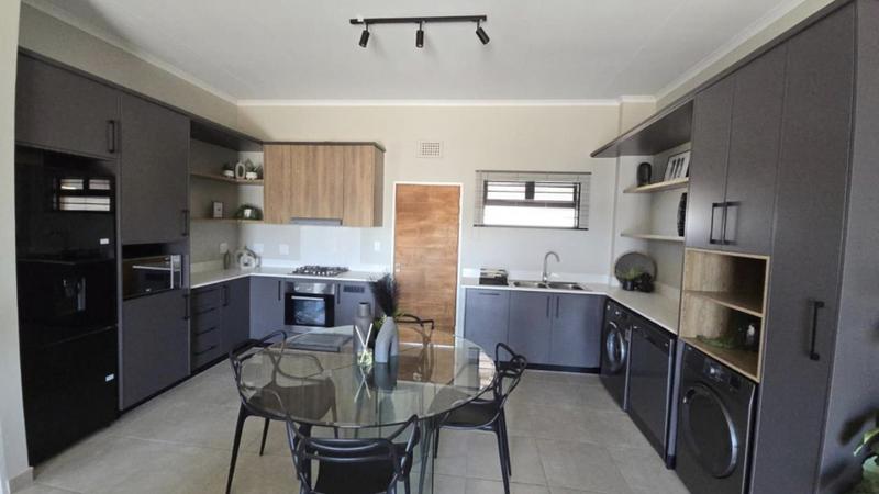 2 Bedroom Property for Sale in Rietvalleirand Gauteng