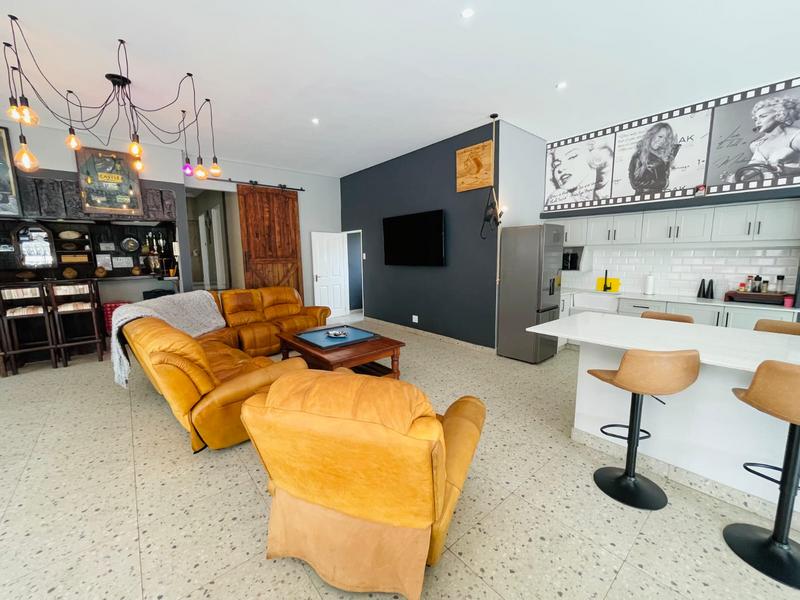 4 Bedroom Property for Sale in Alberante Gauteng