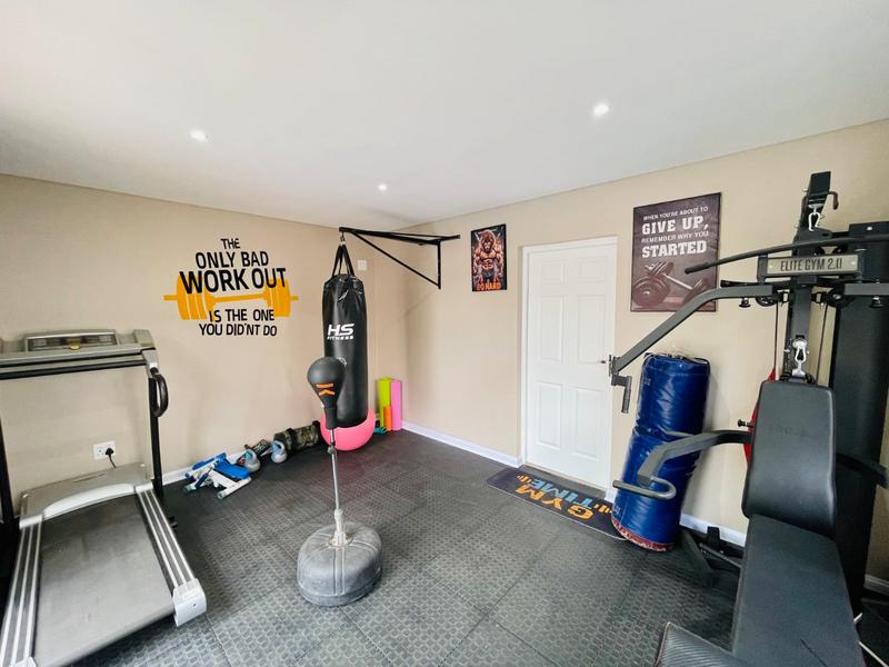 4 Bedroom Property for Sale in Alberante Gauteng