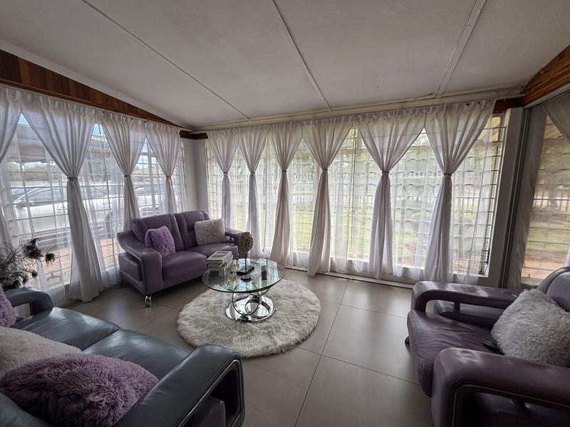 4 Bedroom Property for Sale in Discovery Gauteng