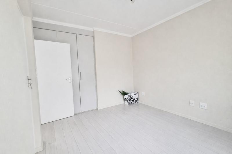 To Let 2 Bedroom Property for Rent in Beverley Gauteng