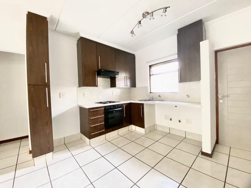 To Let 2 Bedroom Property for Rent in Beverley Gauteng
