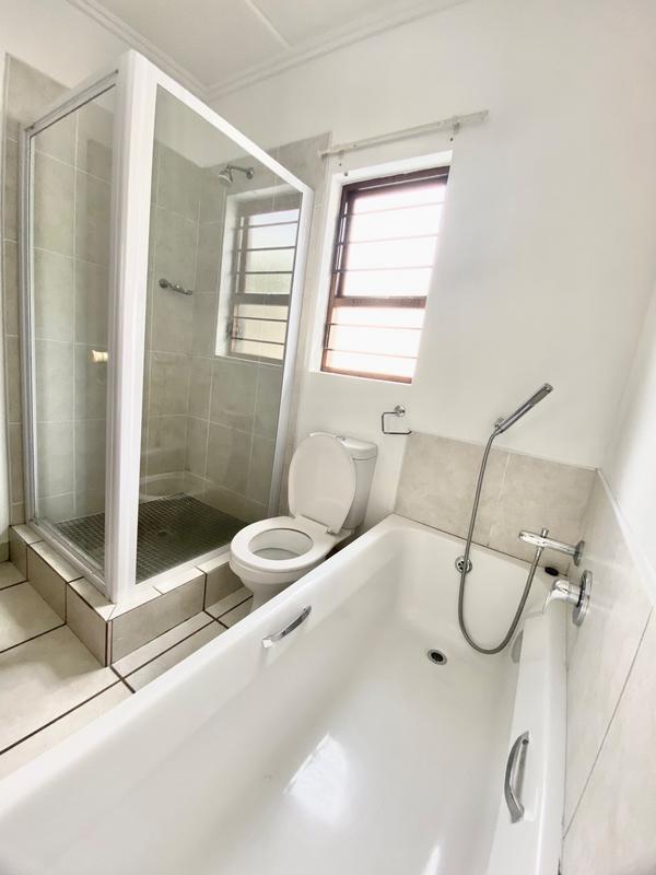 To Let 2 Bedroom Property for Rent in Beverley Gauteng