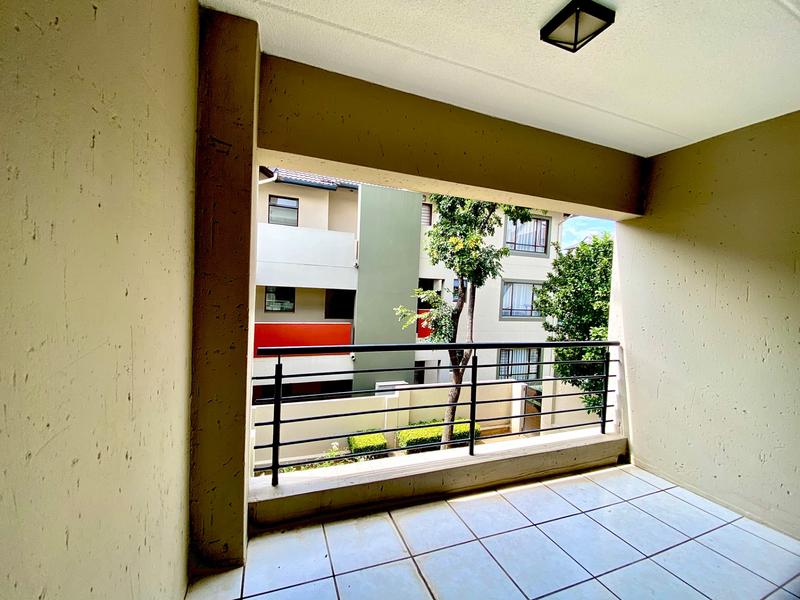 To Let 2 Bedroom Property for Rent in Beverley Gauteng