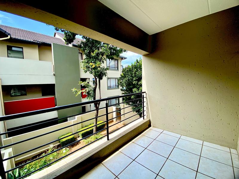 To Let 2 Bedroom Property for Rent in Beverley Gauteng