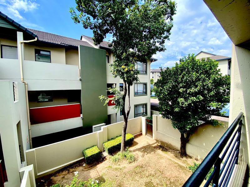 To Let 2 Bedroom Property for Rent in Beverley Gauteng