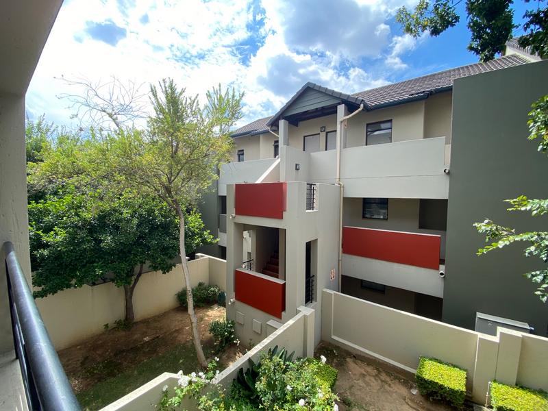 To Let 2 Bedroom Property for Rent in Beverley Gauteng