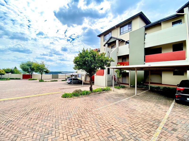 To Let 2 Bedroom Property for Rent in Beverley Gauteng