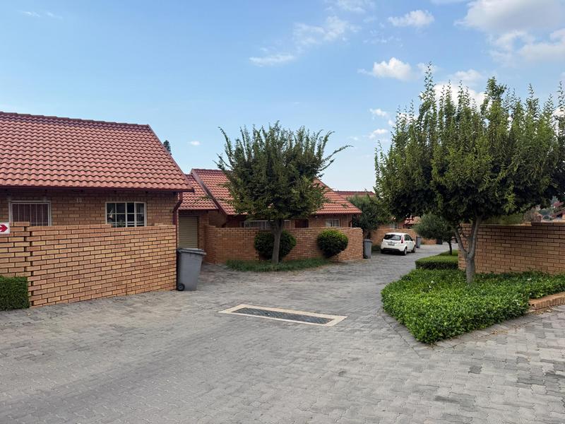 To Let 2 Bedroom Property for Rent in The Reeds Gauteng