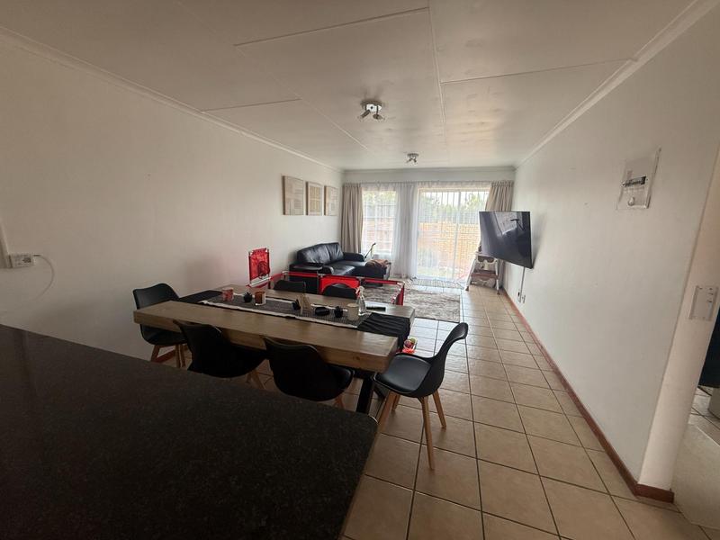 To Let 2 Bedroom Property for Rent in The Reeds Gauteng