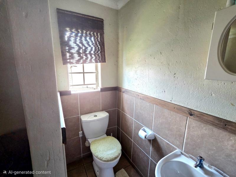 2 Bedroom Property for Sale in Rooihuiskraal North Gauteng