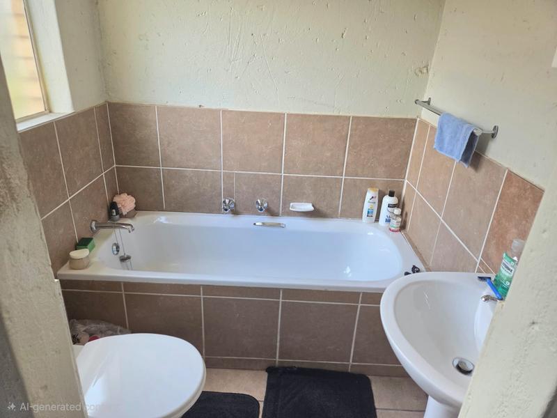 2 Bedroom Property for Sale in Rooihuiskraal North Gauteng