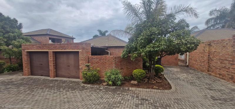 3 Bedroom Property for Sale in Heuwelsig Estate Gauteng