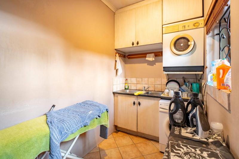 5 Bedroom Property for Sale in Waterkloof A H Gauteng