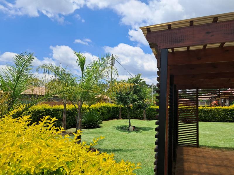 3 Bedroom Property for Sale in Clayville Gauteng