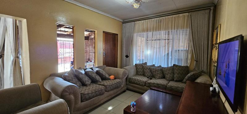 4 Bedroom Property for Sale in Atteridgeville Gauteng