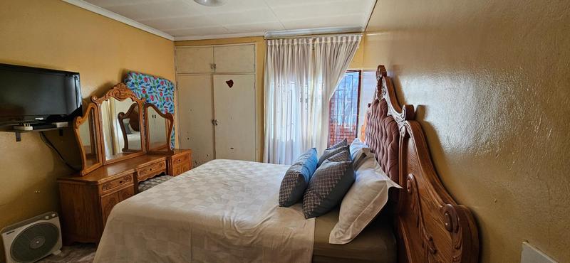 4 Bedroom Property for Sale in Atteridgeville Gauteng