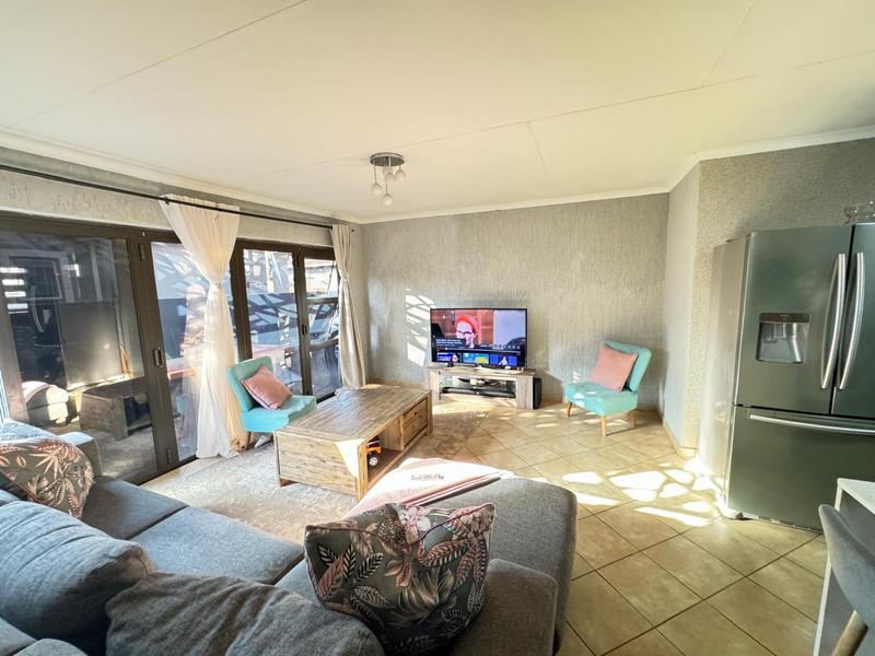 4 Bedroom Property for Sale in Lotus Gardens Gauteng