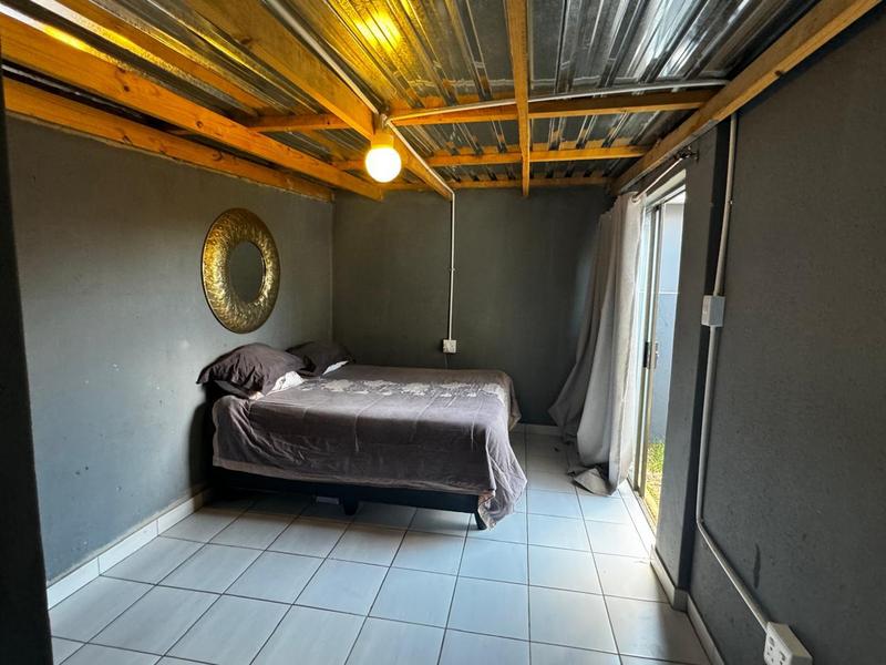 4 Bedroom Property for Sale in Lotus Gardens Gauteng