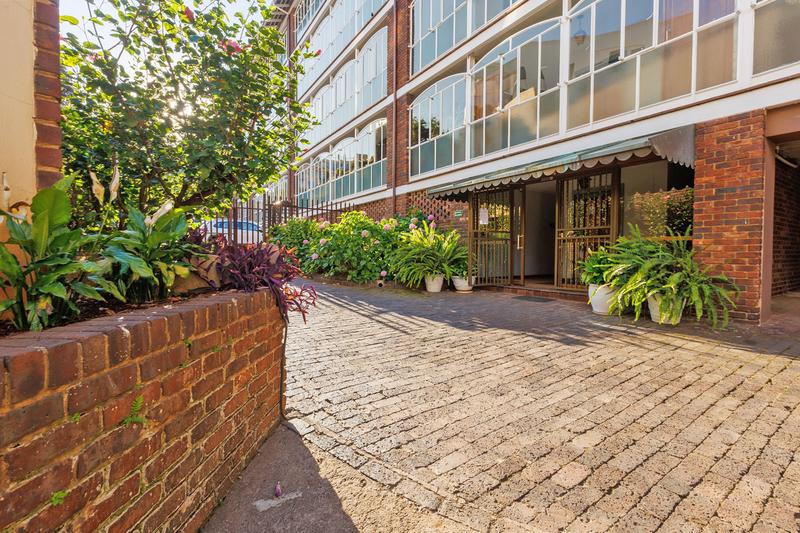 1 Bedroom Property for Sale in Sandown Gauteng