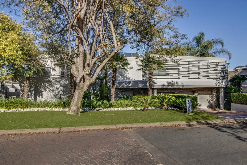 To Let 5 Bedroom Property for Rent in Dainfern Golf Estate Gauteng