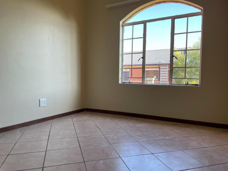 2 Bedroom Property for Sale in Mooikloof Ridge Gauteng