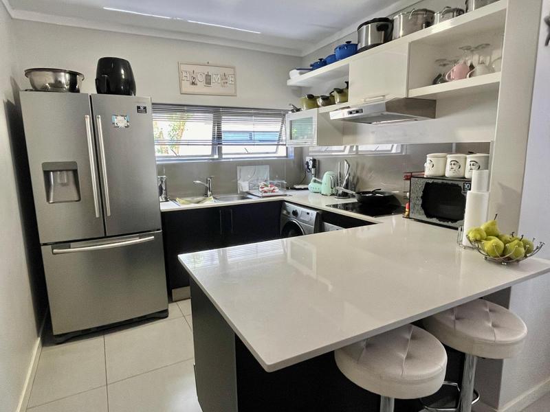 2 Bedroom Property for Sale in Equestria Gauteng