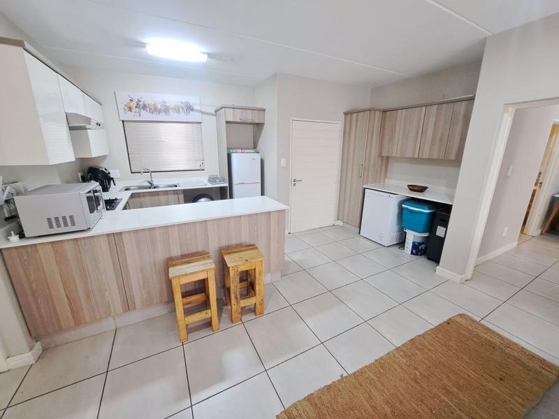 2 Bedroom Property for Sale in Die Hoewes Gauteng