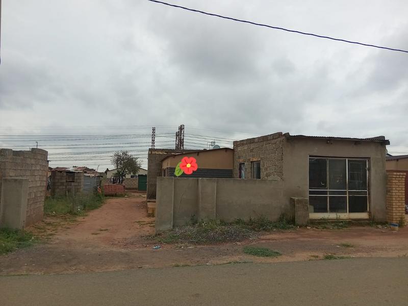 5 Bedroom Property for Sale in Esselenpark Gauteng