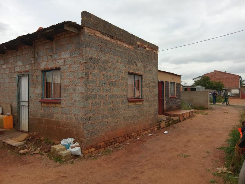 5 Bedroom Property for Sale in Esselenpark Gauteng