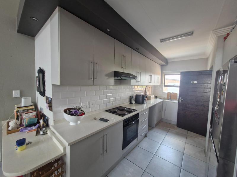 2 Bedroom Property for Sale in Eveleigh Gauteng