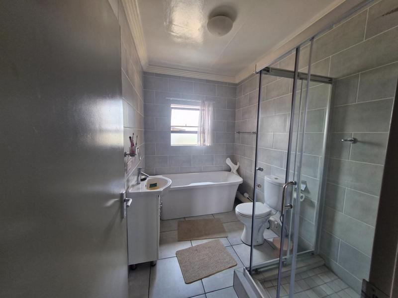2 Bedroom Property for Sale in Eveleigh Gauteng